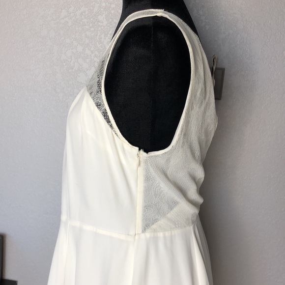Express Off White Lace Dress - Picture 4 of 9